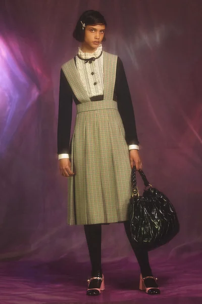 Look 12